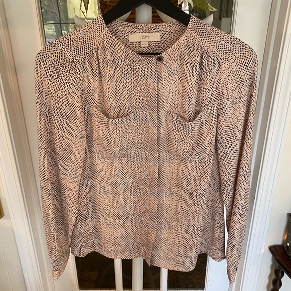LOFT Snakeskin Print Button Down LS XS - Picture 1 of 6